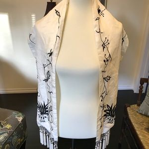 Scarf White House Black Market